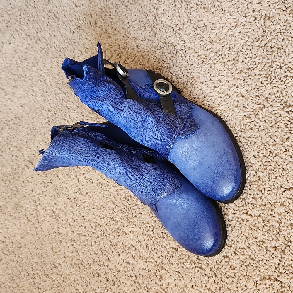 Mjus Boots. Gorgeous blue. Size 36